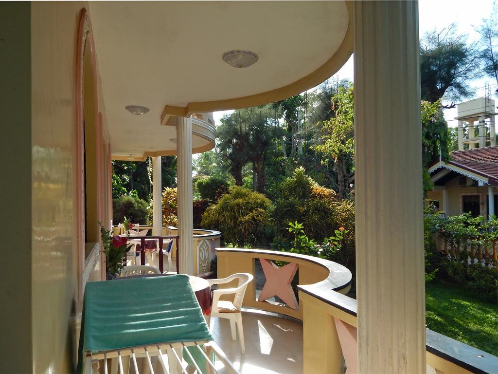Rico Shadow Guest House & Restaurant 瓦伊卡尔 外观 照片