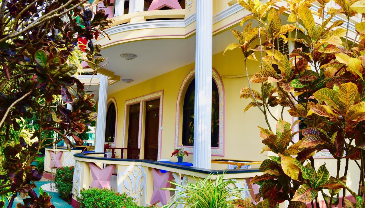 Rico Shadow Guest House & Restaurant 瓦伊卡尔 客房 照片