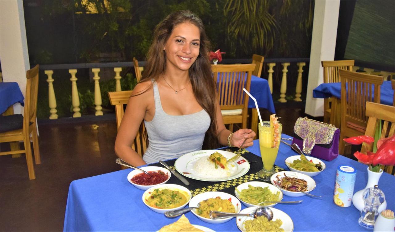 Rico Shadow Guest House & Restaurant 瓦伊卡尔 外观 照片
